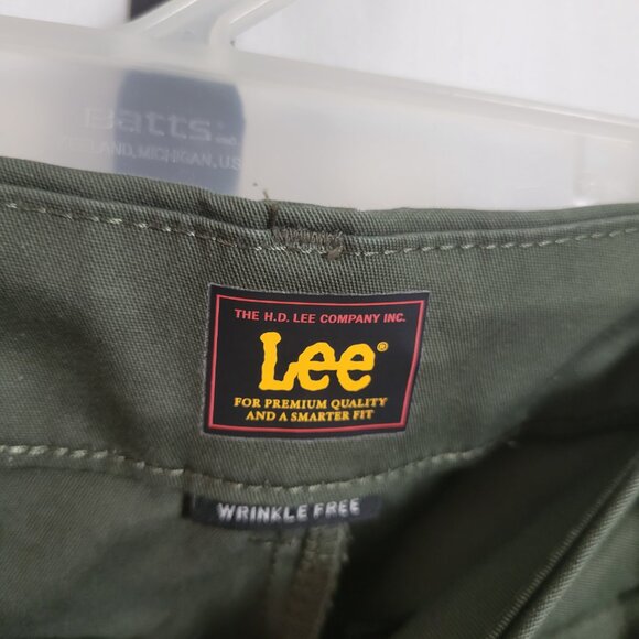 Lee Pants Dark Green Wrinkle Free sz 8 Short Women's Casual Business classic EUC - Picture 10 of 10